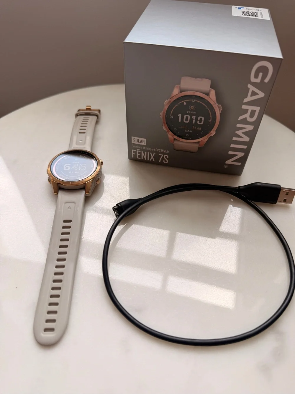 Garmin fēnix® 7S Solar Edition Rose Gold with Light Sand Band
